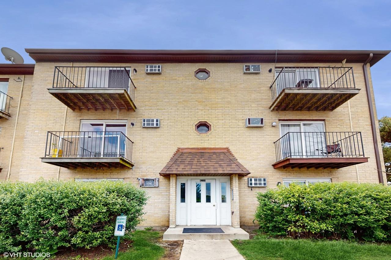 4220 Bonhill Dr. #3E, Arlington Heights, IL 60004