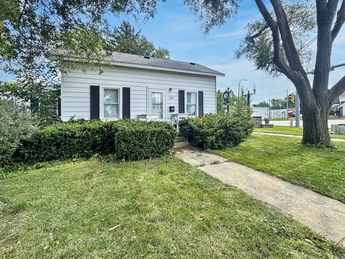 110 N Elm St., Waterman, IL 60556