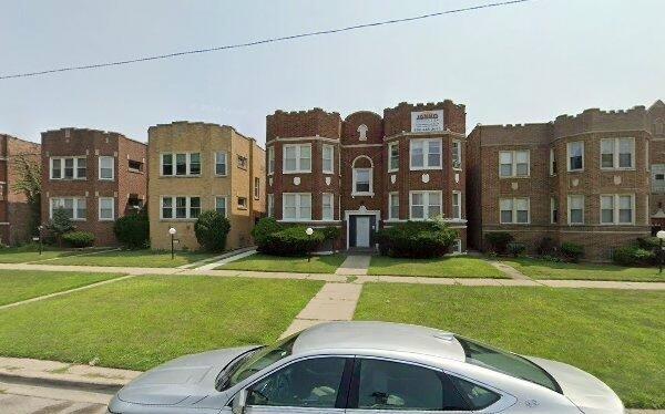 7951 S Prairie Ave., Chicago, IL 60619