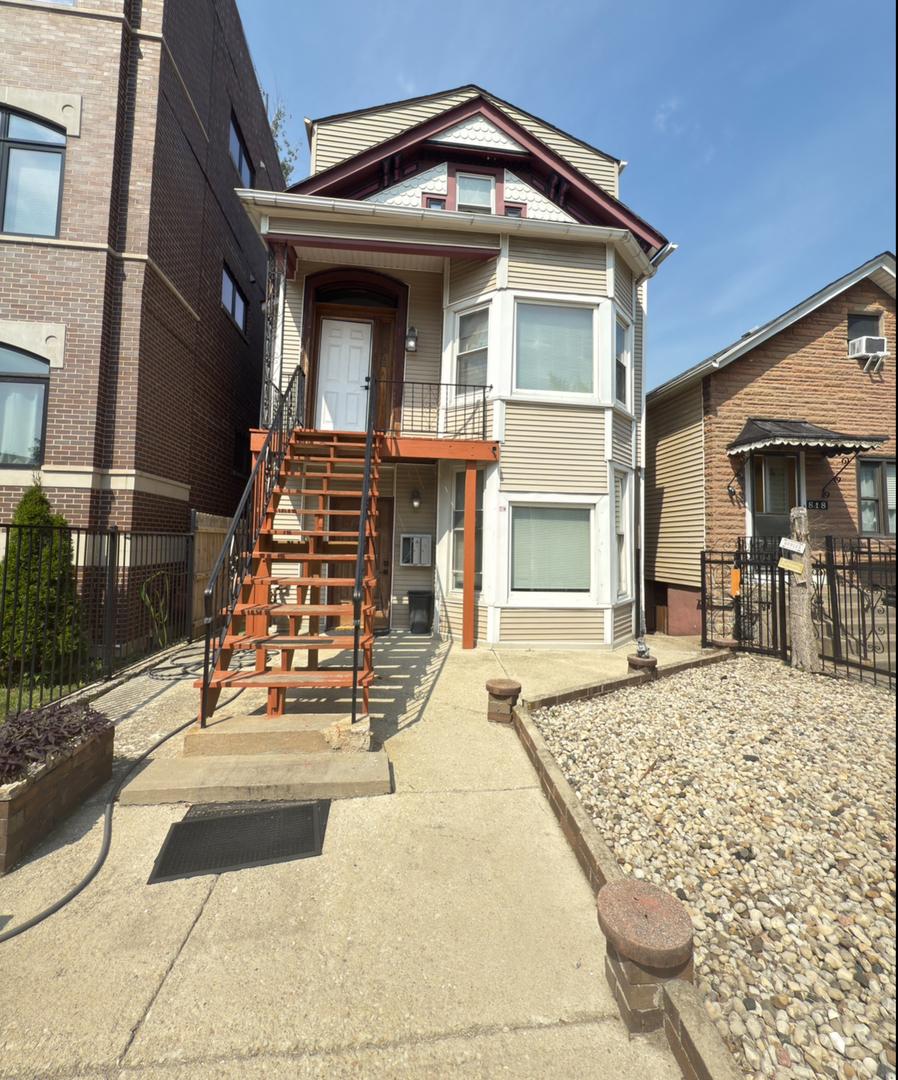 822 S Bell Ave., Chicago, IL 60612