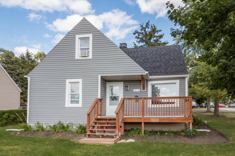 1813 Tomahawk Tr., Round Lake Heights, IL 60073