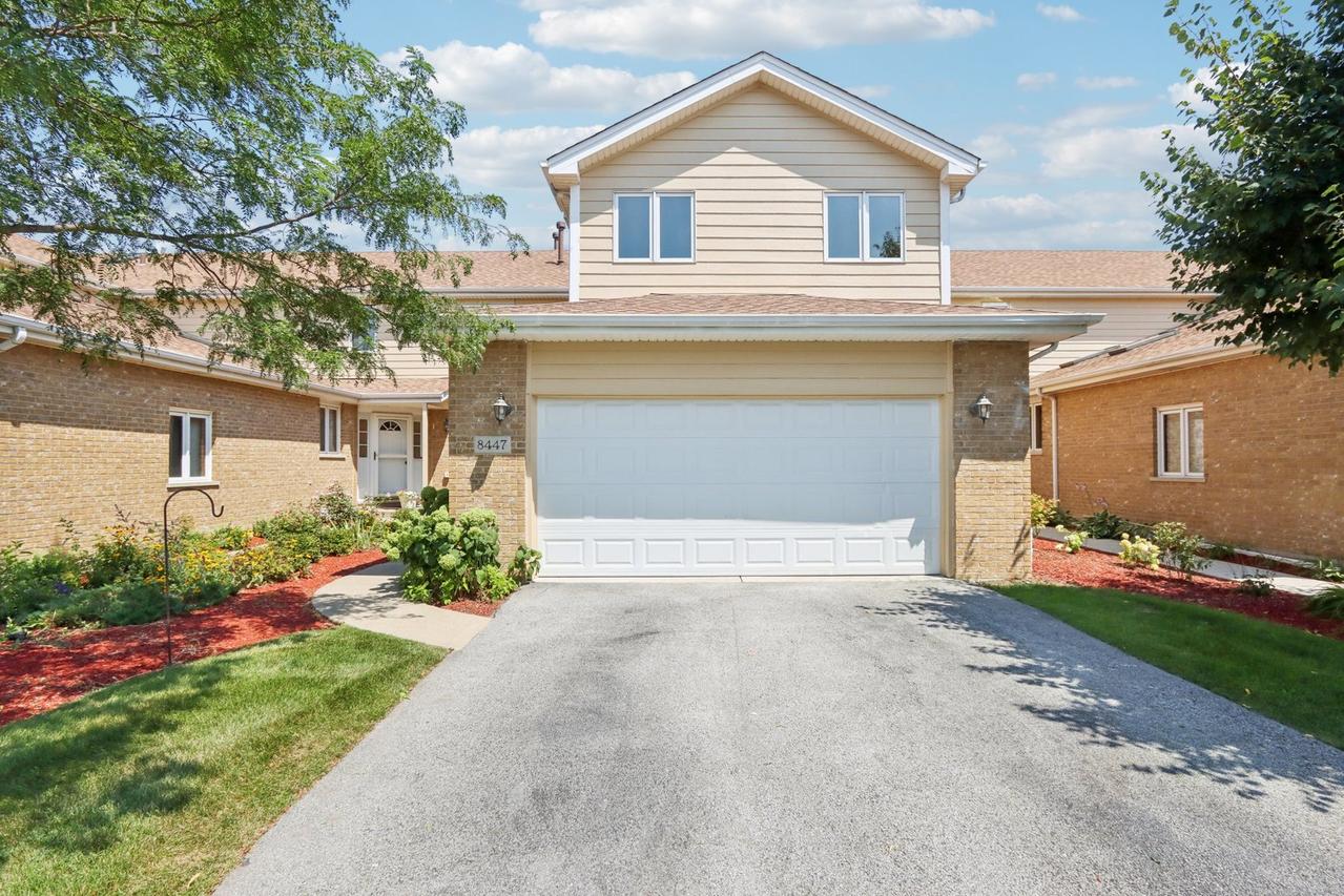 8447 Dunmore Dr., Tinley Park, IL 60487