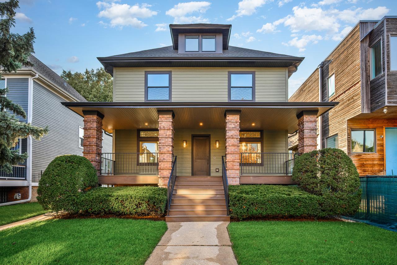 2512 N Kimball Ave., Chicago, IL 60647