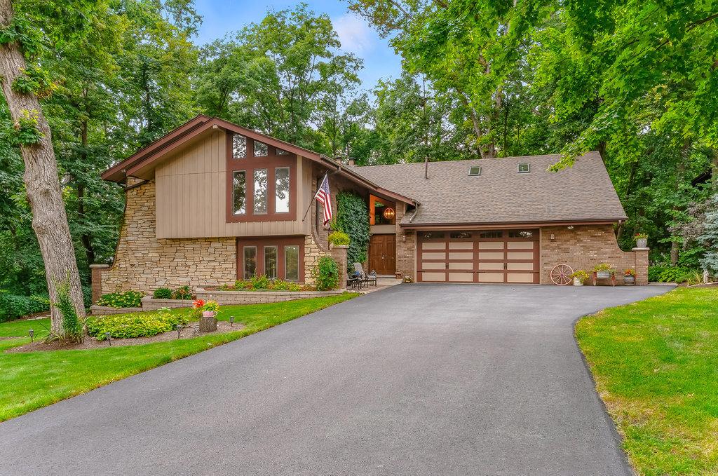 16208 S Pin Oak Ct., Homer Glen, IL 60491