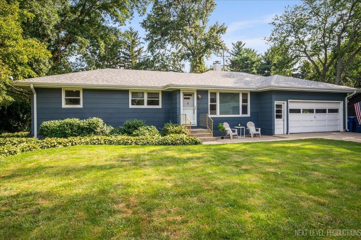 634 Considine Rd., Geneva, IL 60134