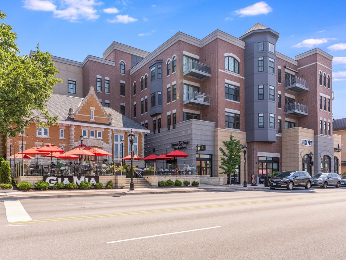 110 S Washington St. #203, Naperville, IL 60540