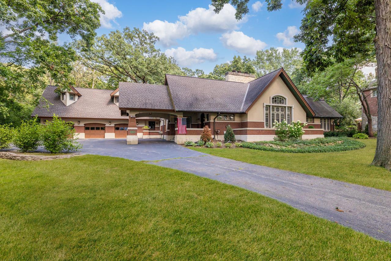 53 Brookside Dr., Lemont, IL 60439