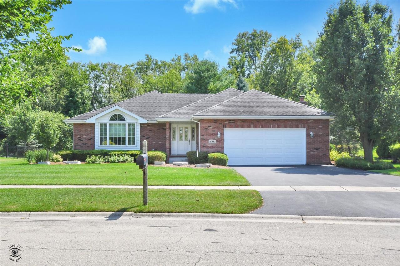8905 Brown Dr., Frankfort, IL 60423