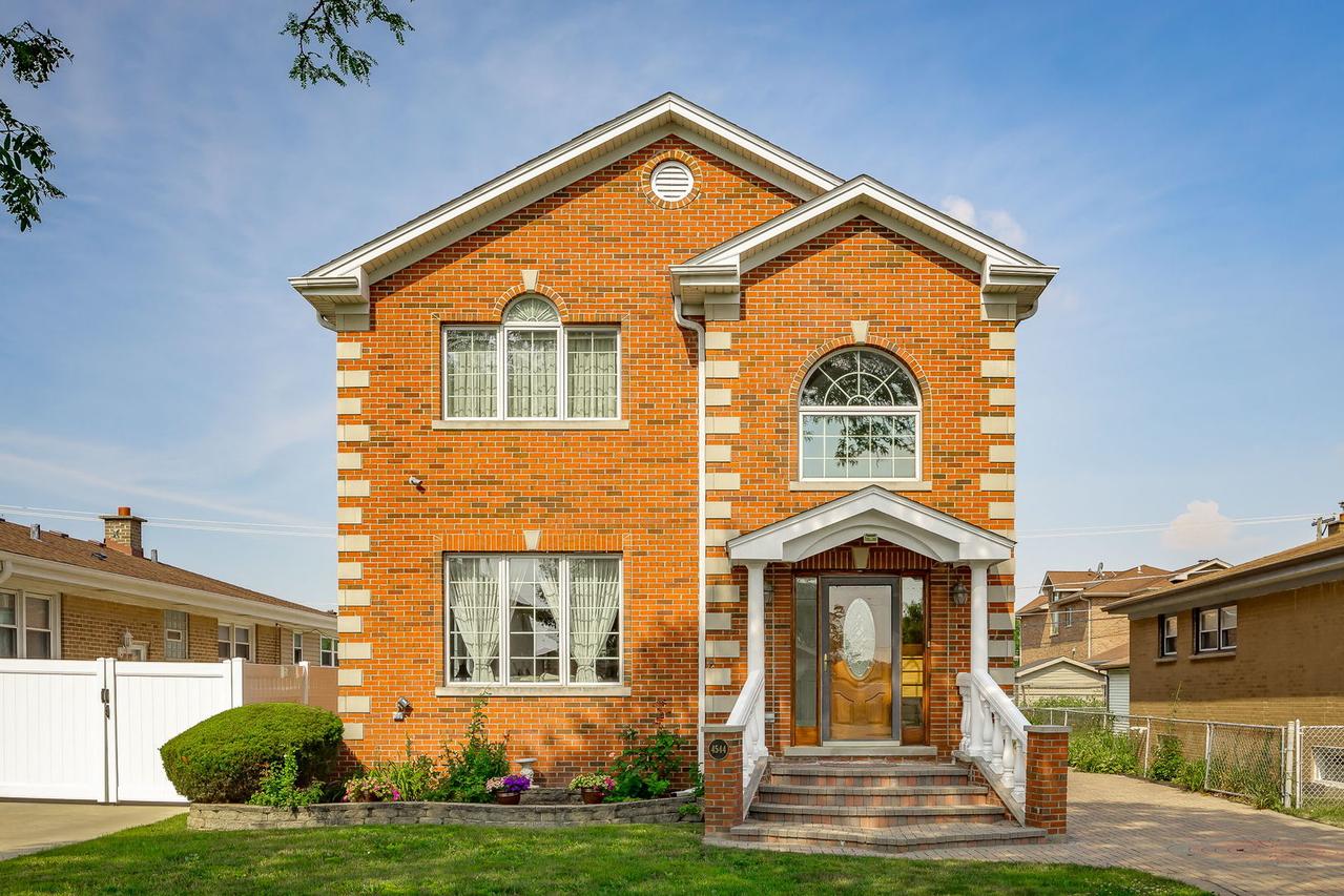 4544 N Oriole Ave., Norridge, IL 60706