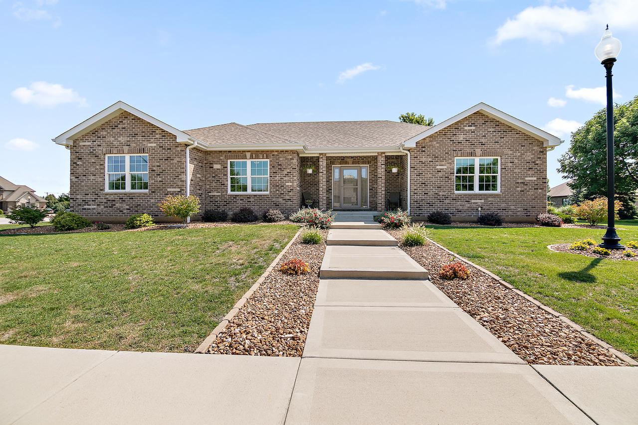 3279 Toulouse, Bourbonnais, IL 60914