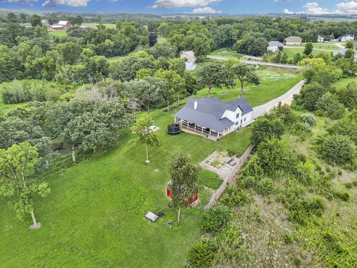 4567 W Stephenson Street Rd., Freeport, IL 61032