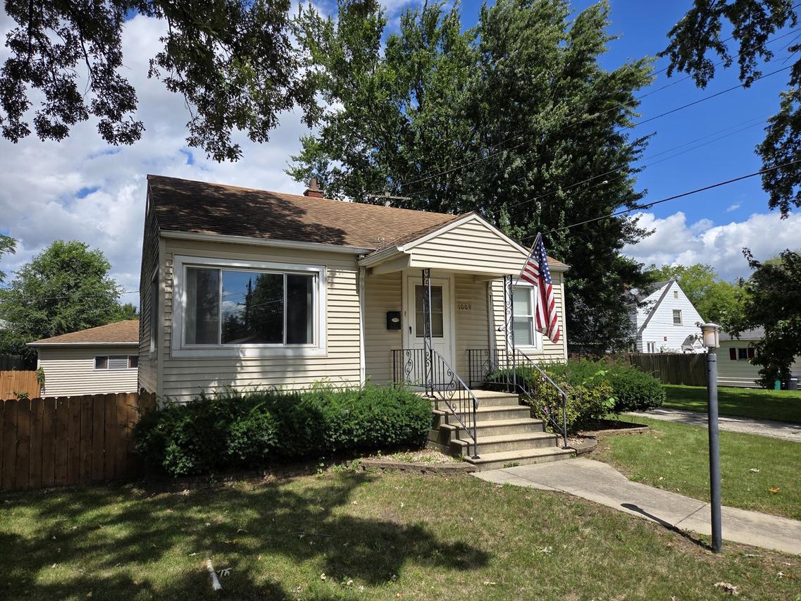 1009 Morgan St., Joliet, IL 60436