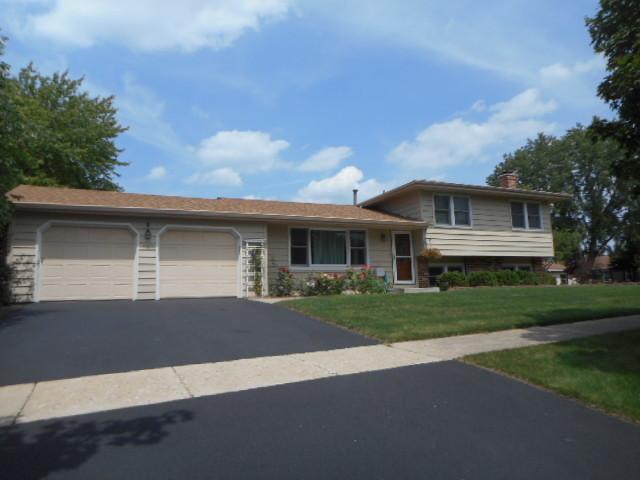 1806 Division St., St. Charles, IL 60174