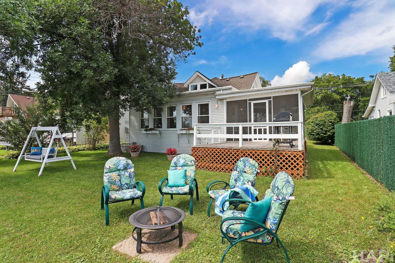 4821 W Flanders Rd., Mchenry, IL 60050