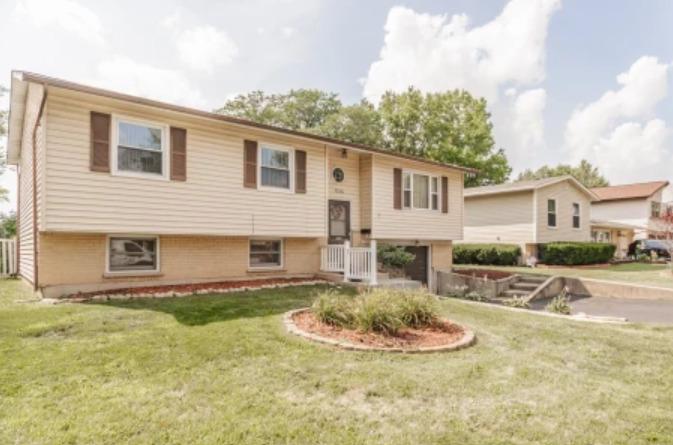 7326 Northway Dr., Hanover Park, IL 60133