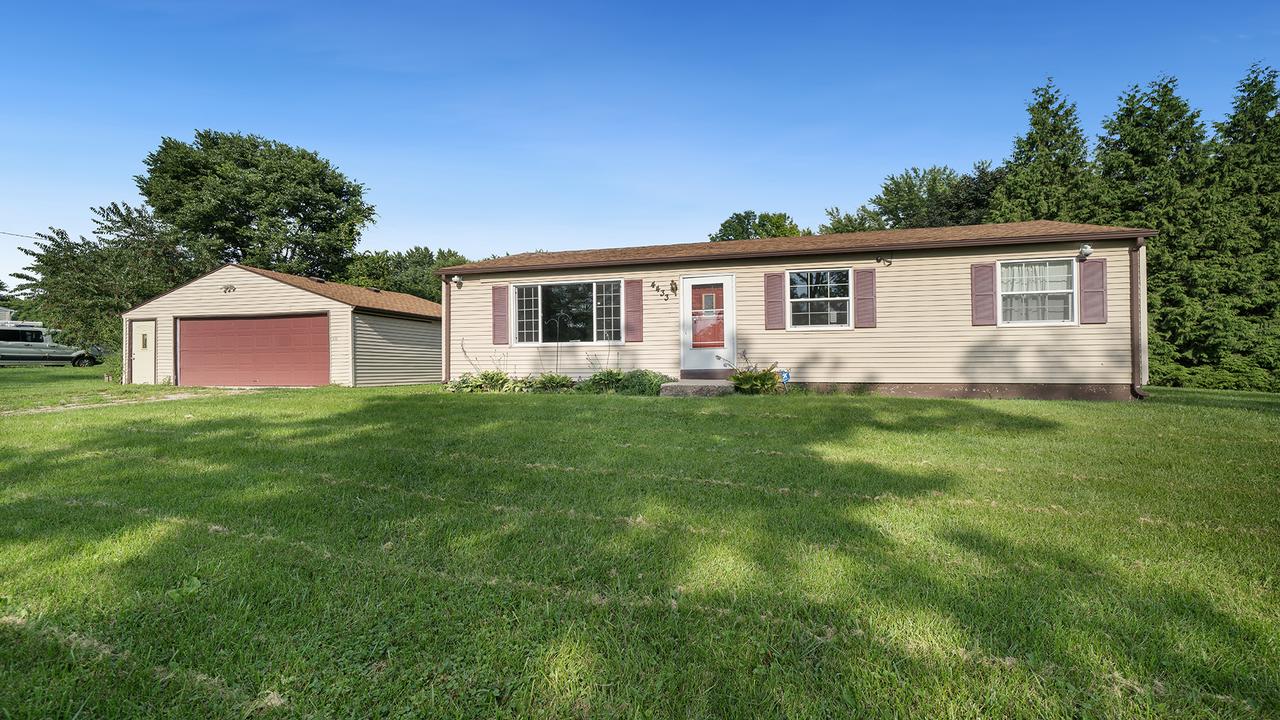 4433 School St., Rockford, IL 61101