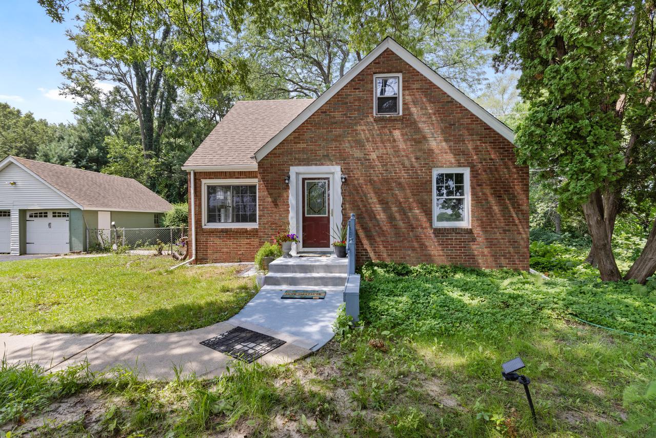 1615 S Mulford Rd., Rockford, IL 61108