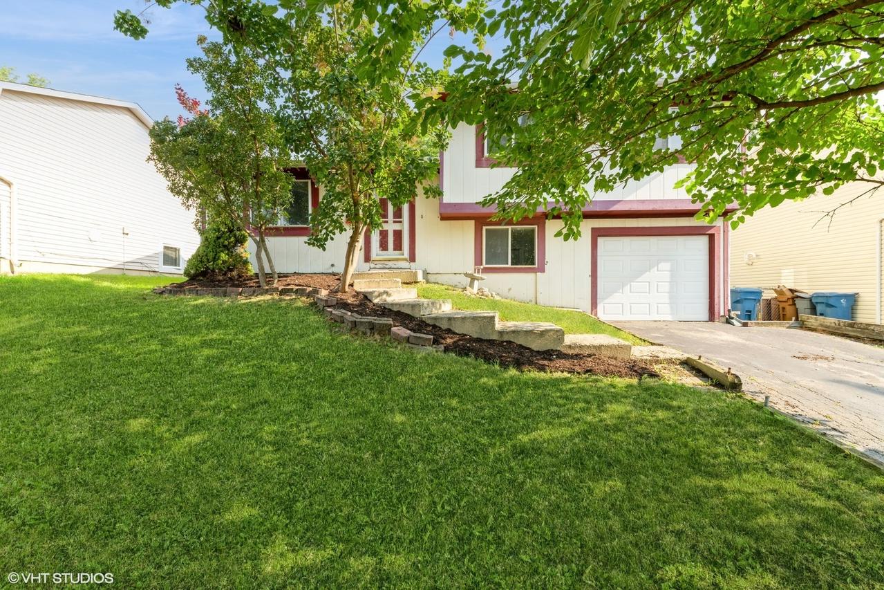 80 W Nevada Ave., Glendale Heights, IL 60139
