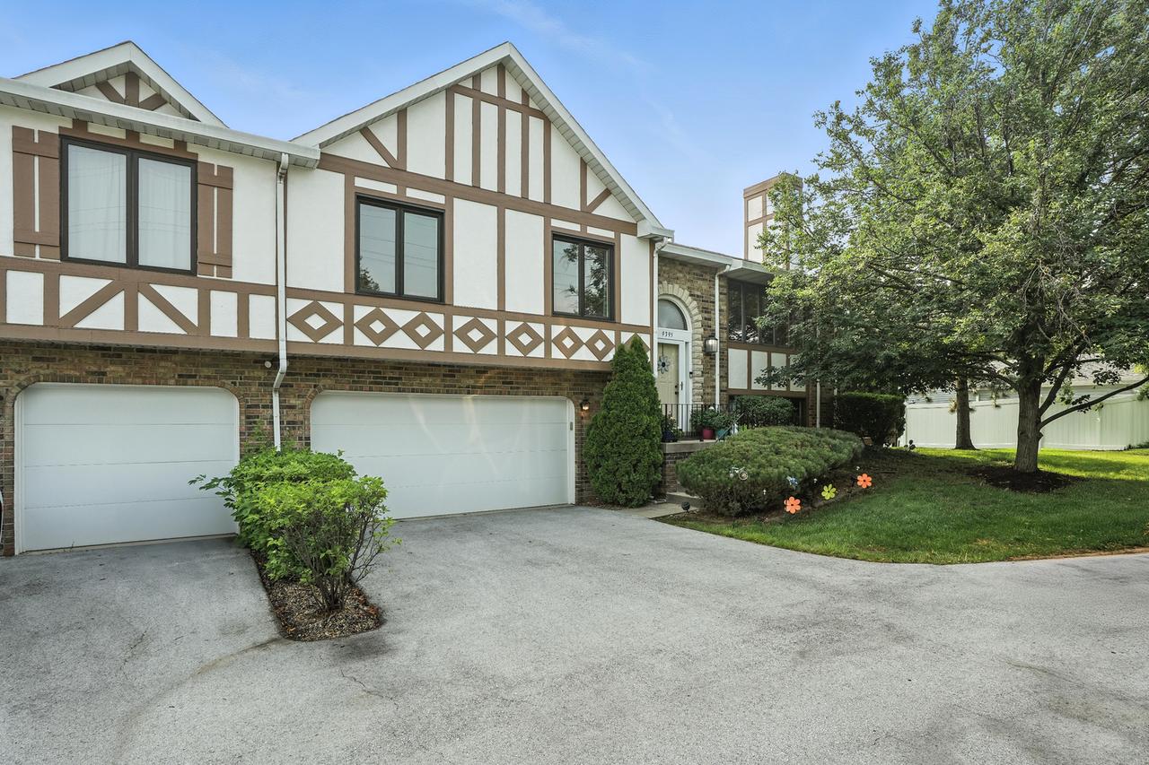 9395 Windsor Pkwy. #163, Tinley Park, IL 60487