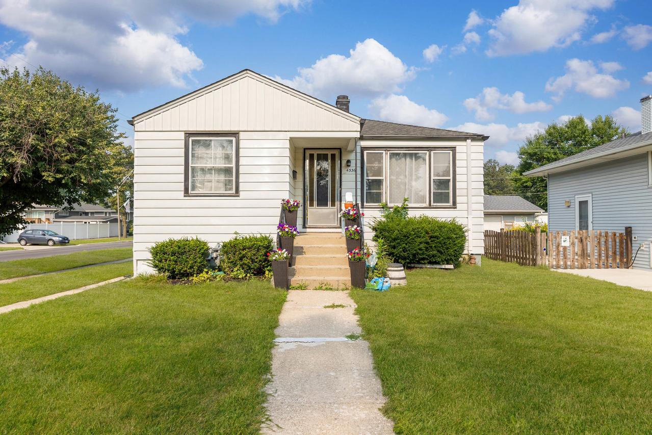 4536 Oak Park Ave., Forest View, IL 60402