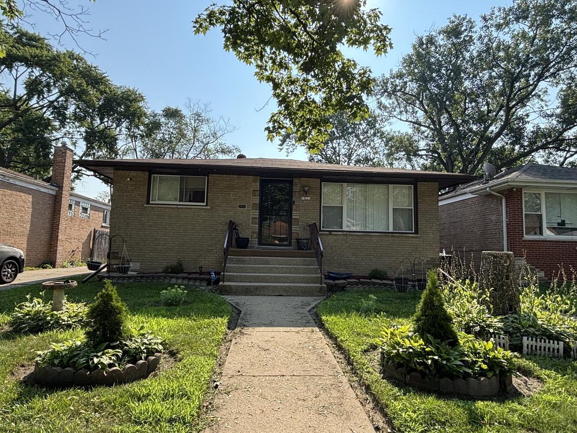 14221 Ingleside Ave., Dolton, IL 60419