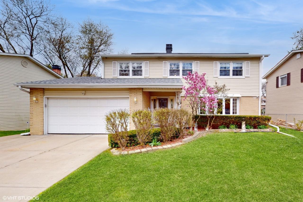 1416 S Robert Dr., Mount Prospect, IL 60056