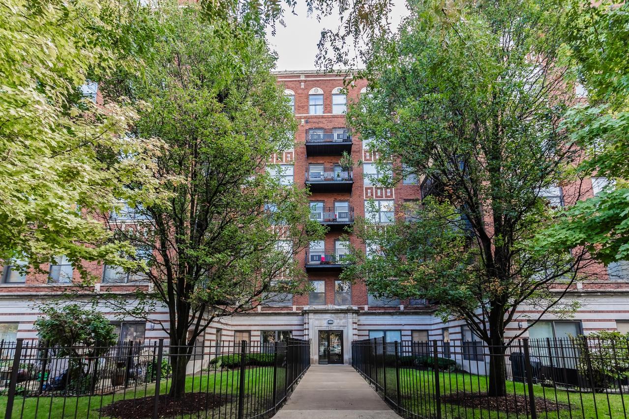4537 S Drexel Blvd. #706, Chicago, IL 60653