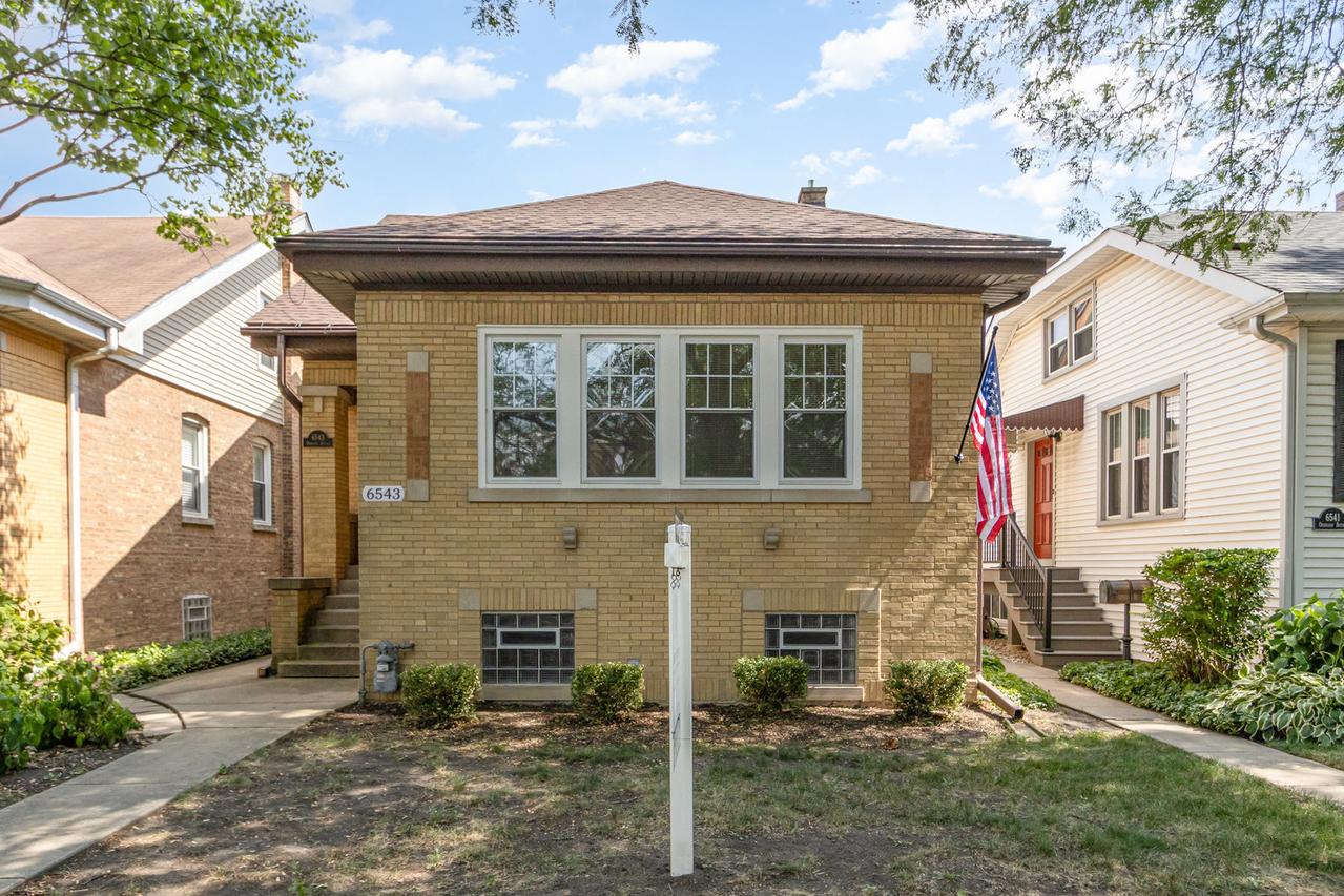 6543 N Oshkosh Ave., Chicago, IL 60631