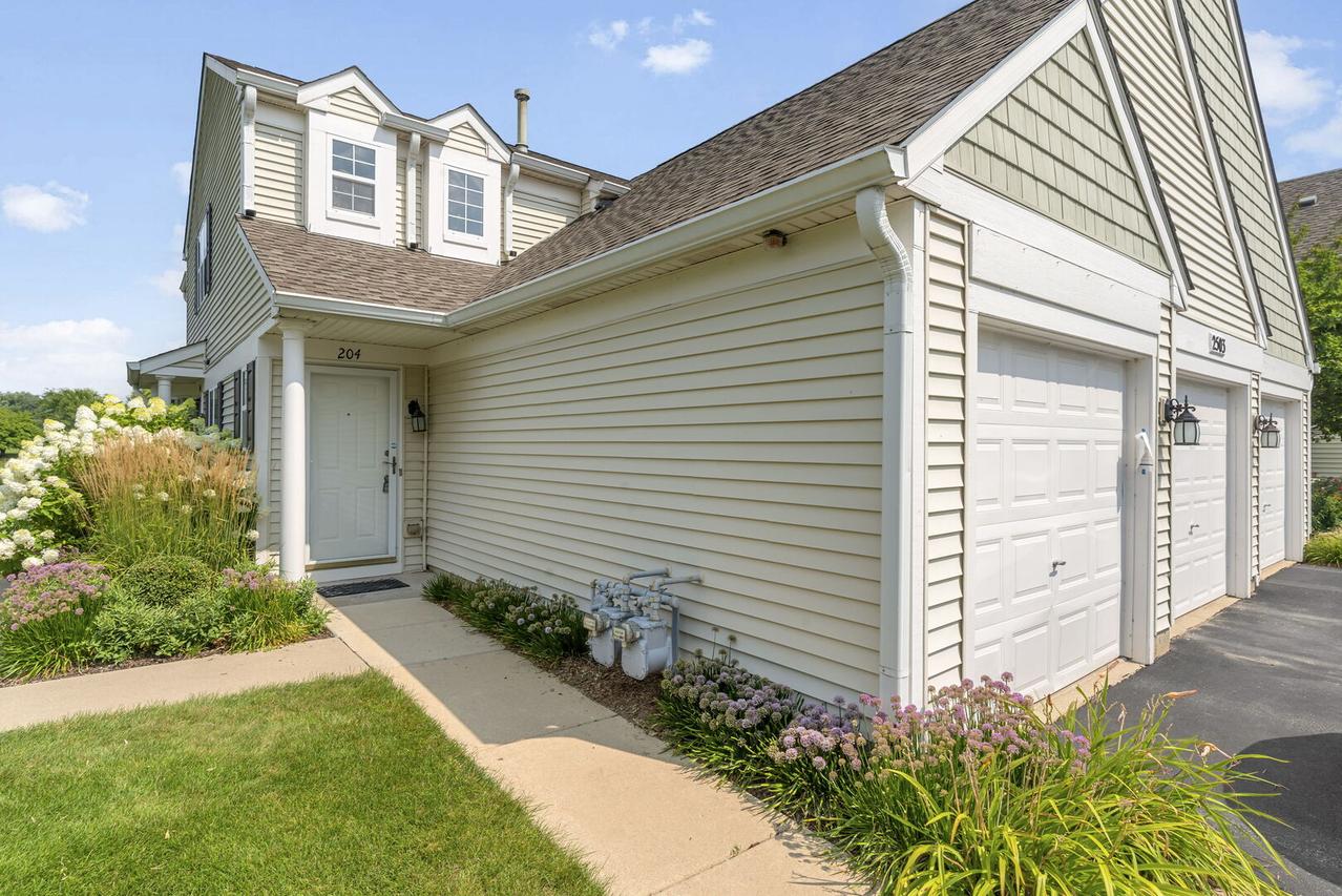 2503 Sheehan Dr. #104, Naperville, IL 60564