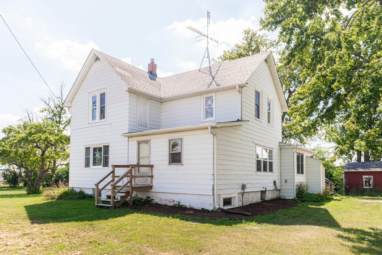 245 S Somonauk Rd., Cortland, IL 60112