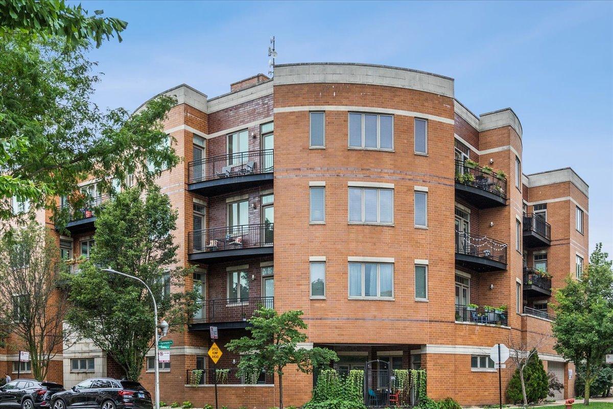 4150 N Kenmore Ave. #401, Chicago, IL 60613