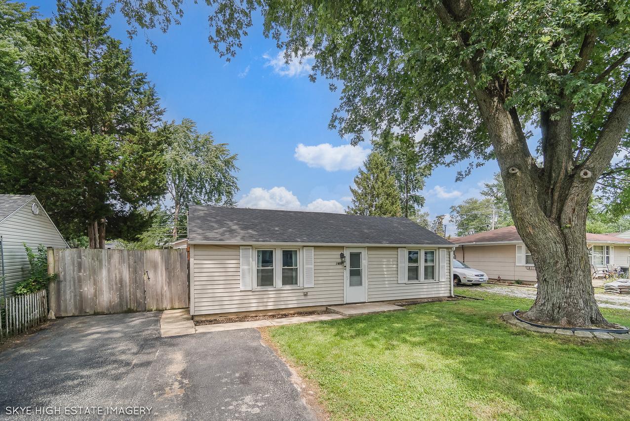 2417 Grape St., Joliet, IL 60435