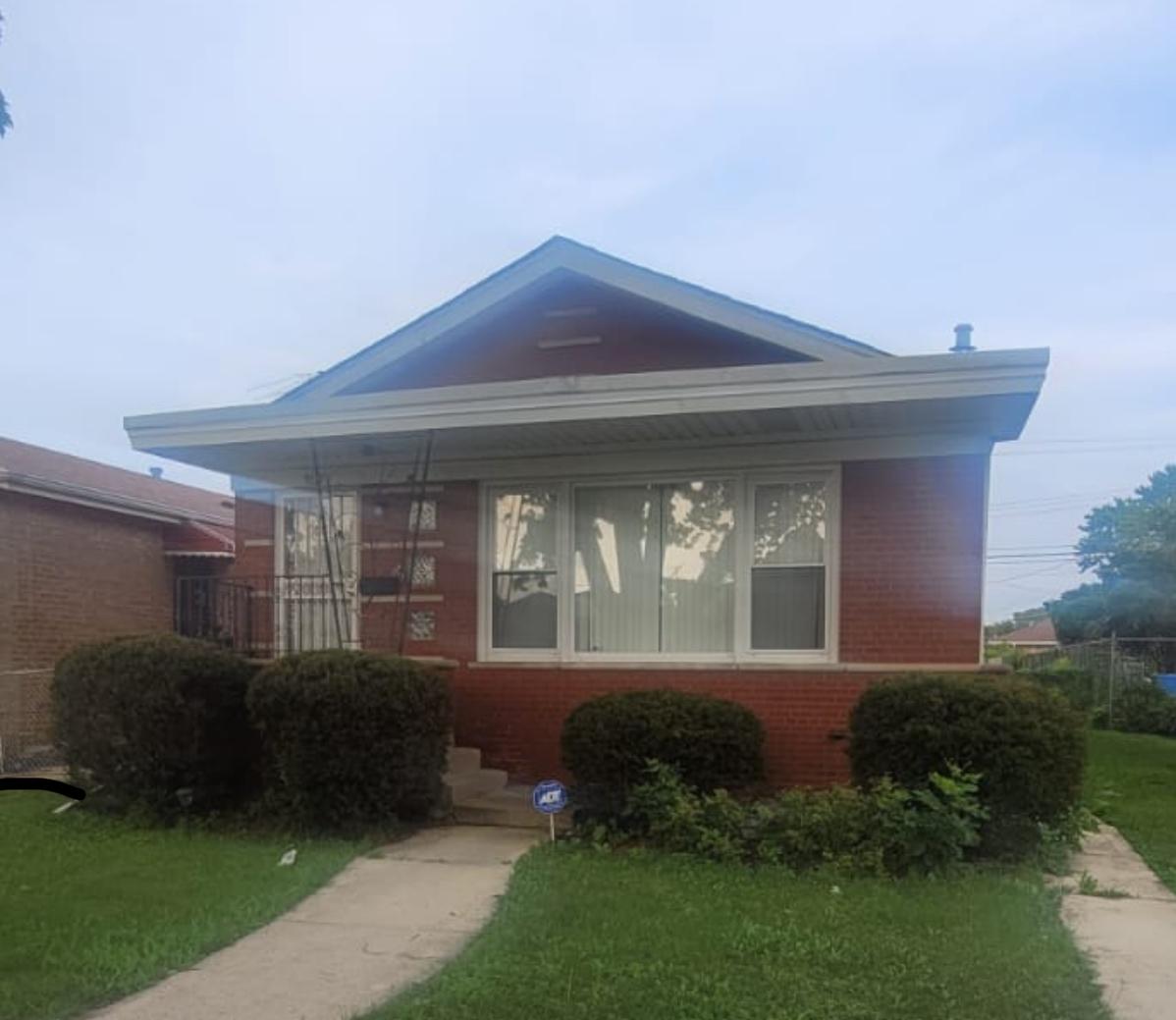 9117 S Wallace St., Chicago, IL 60620