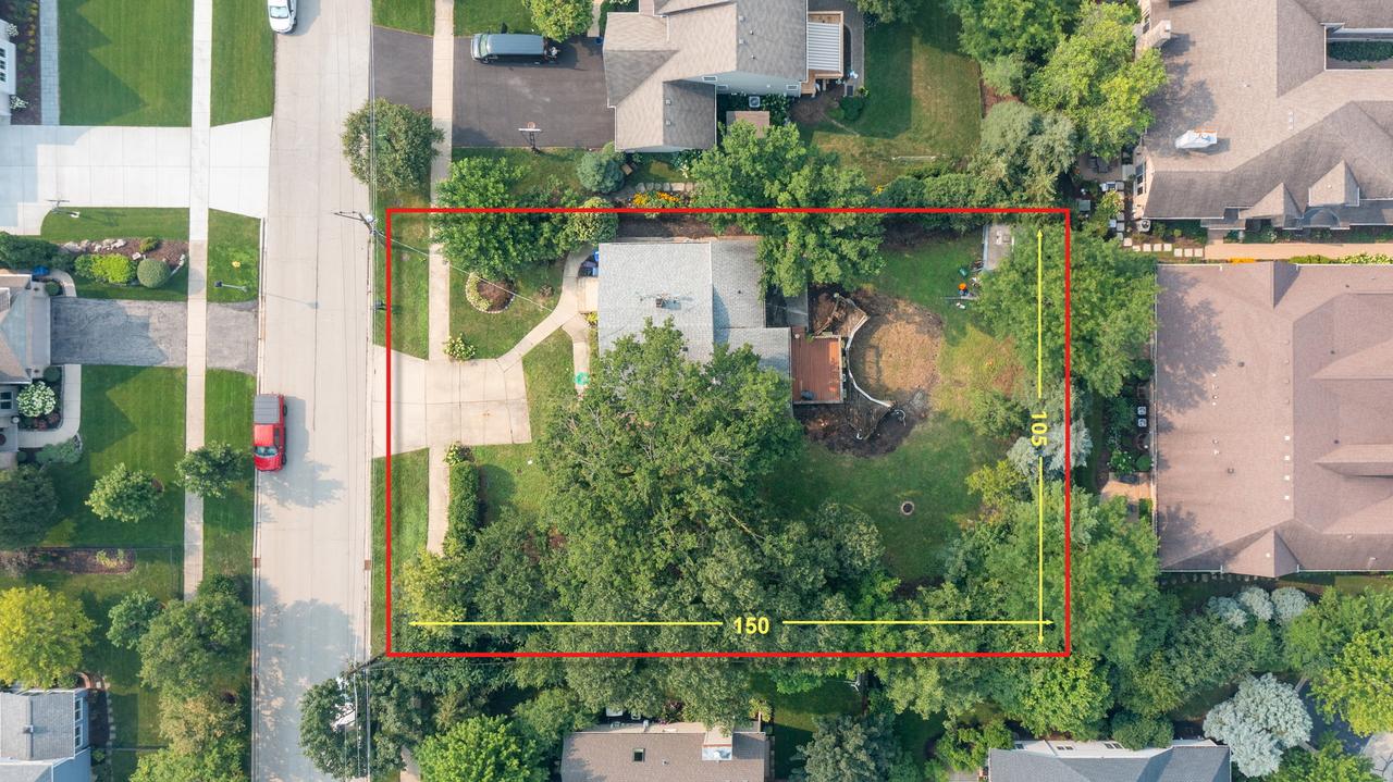 2022 Stoddard Ave., Wheaton, IL 60187