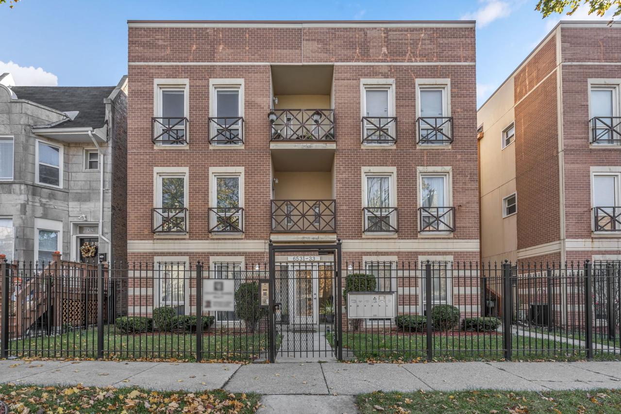 6531-33 S Woodlawn Ave. #1S, Chicago, IL 60637
