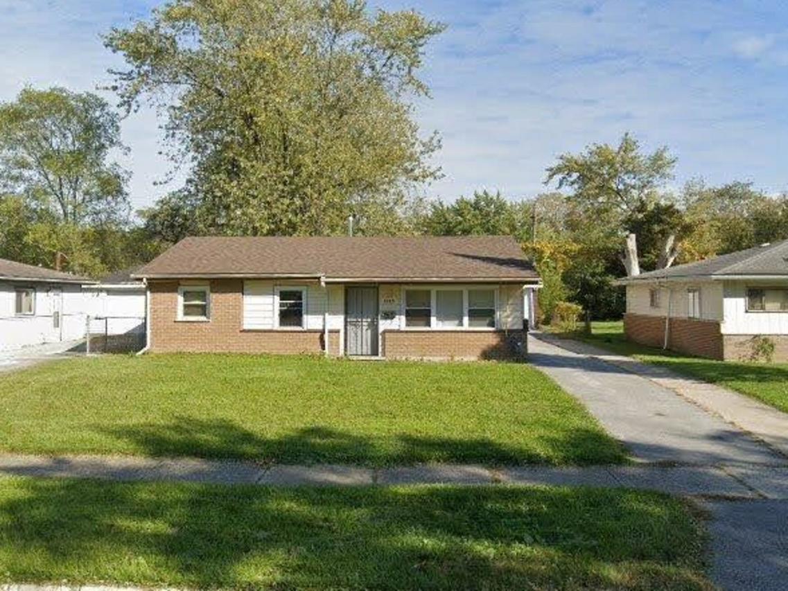 1375 Forest Pl., Calumet City, IL 60409