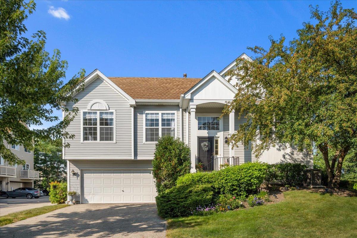 1496 Smythe Ct., Gurnee, IL 60031