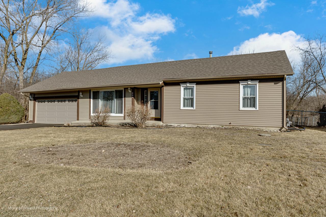 244 Tyler Creek St., Gilberts, IL 60136