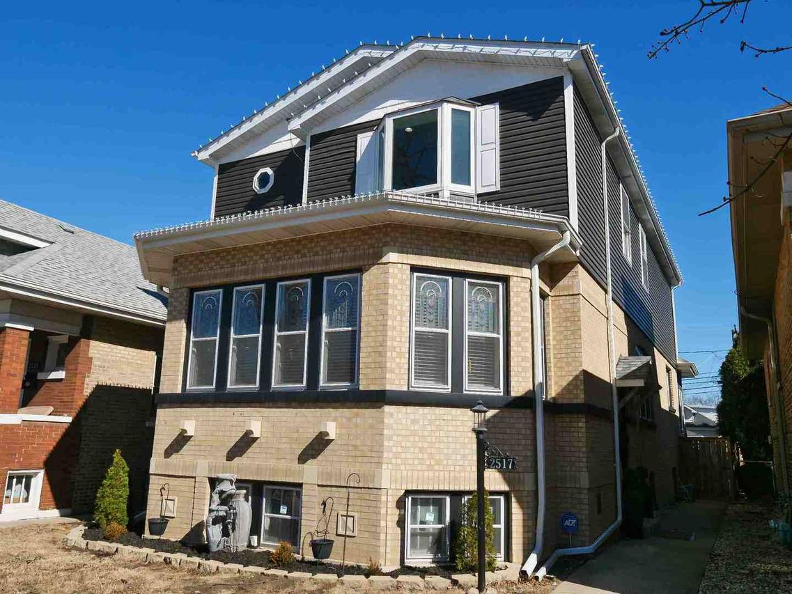 2517 Clinton Ave., Berwyn, IL 60402