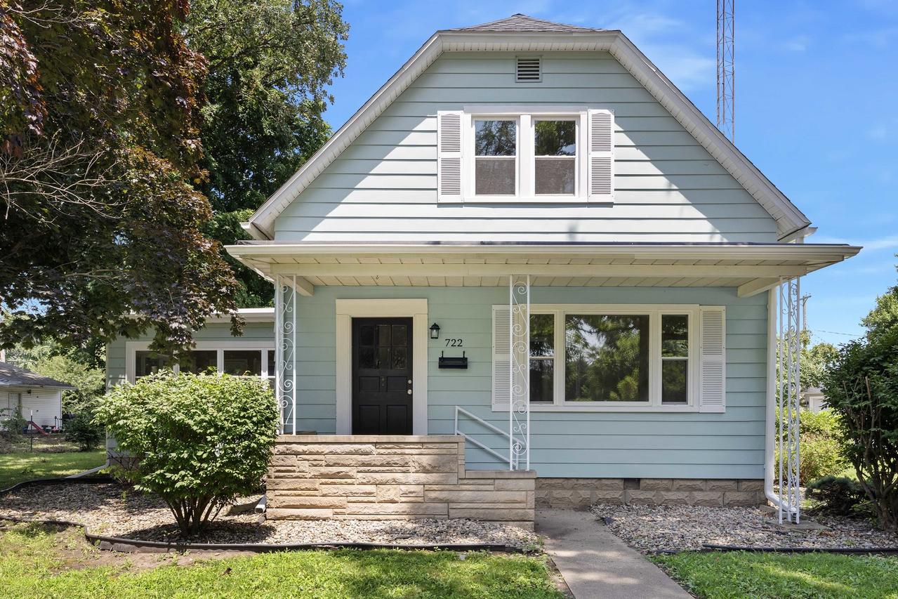 722 E Madison Ave., Chrisman, IL 61924