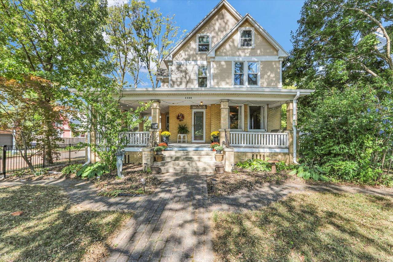 1120 W Church St., Champaign, IL 61821