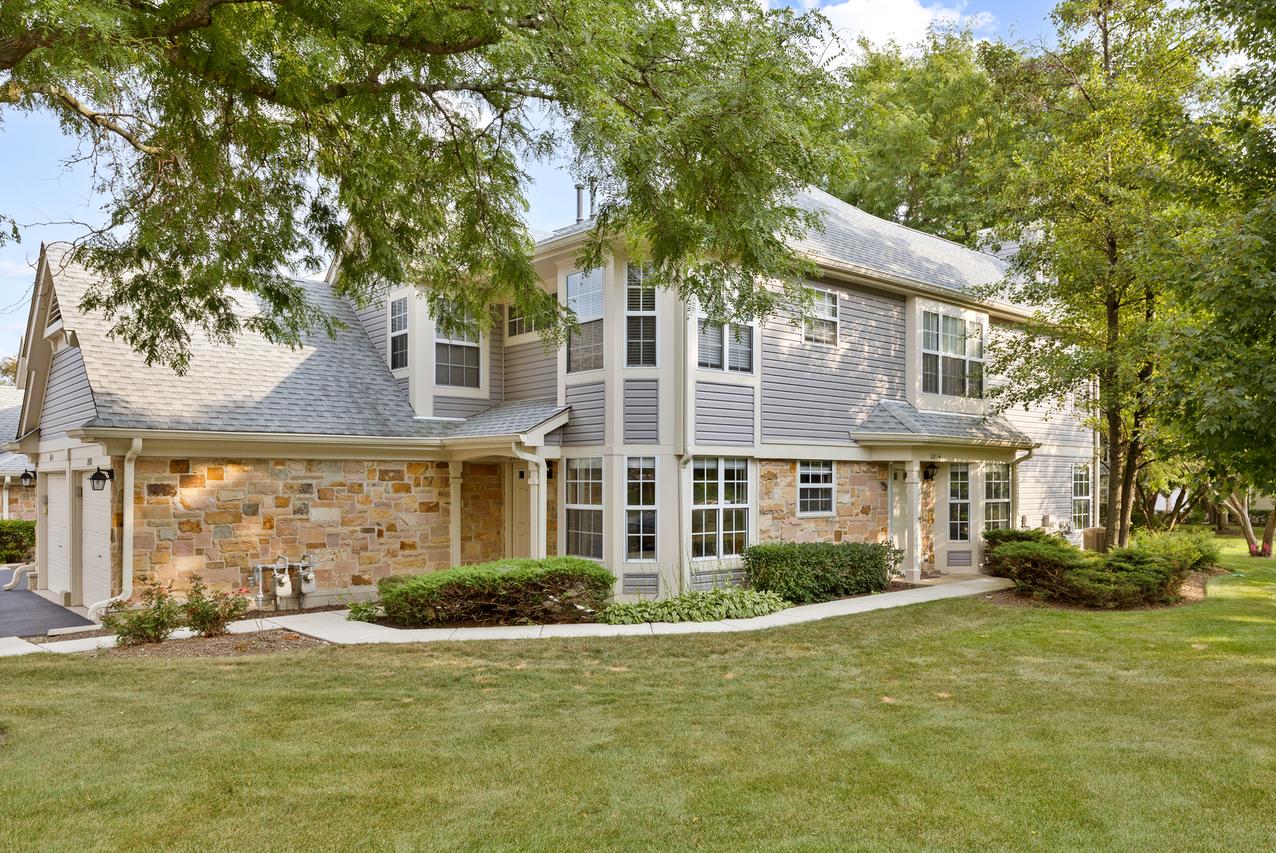 2814 Belle Ln., Schaumburg, IL 60193