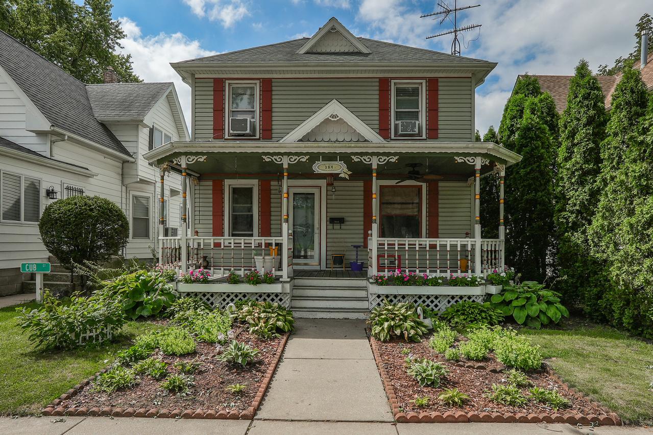 284 W Second St., Manteno, IL 60950