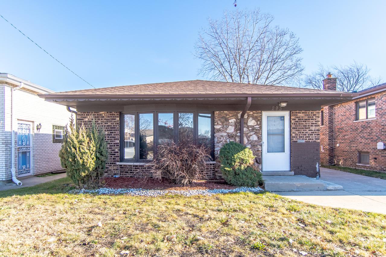 295 Saginaw Ave., Calumet City, IL 60409
