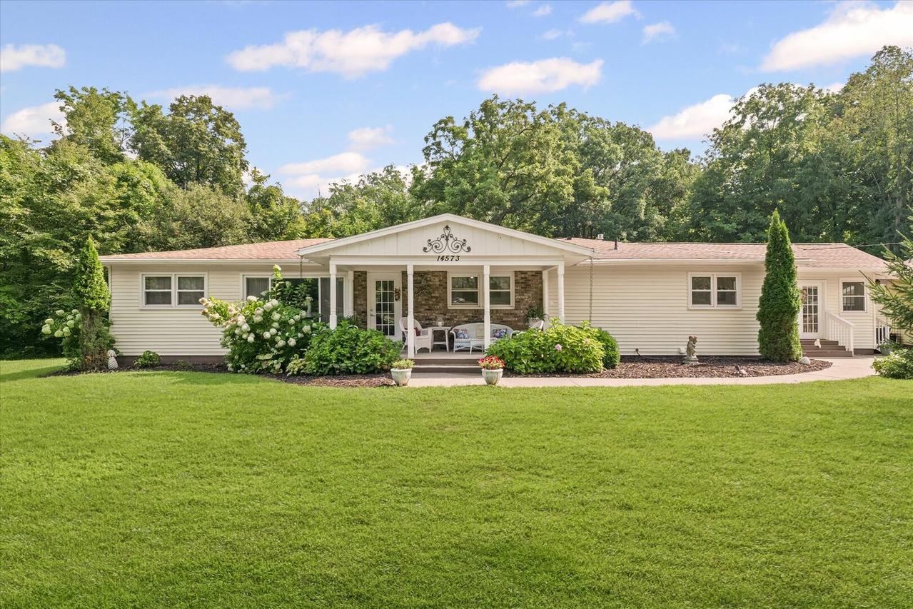 14573 N 875 East Rd., Fairmount, IL 61841