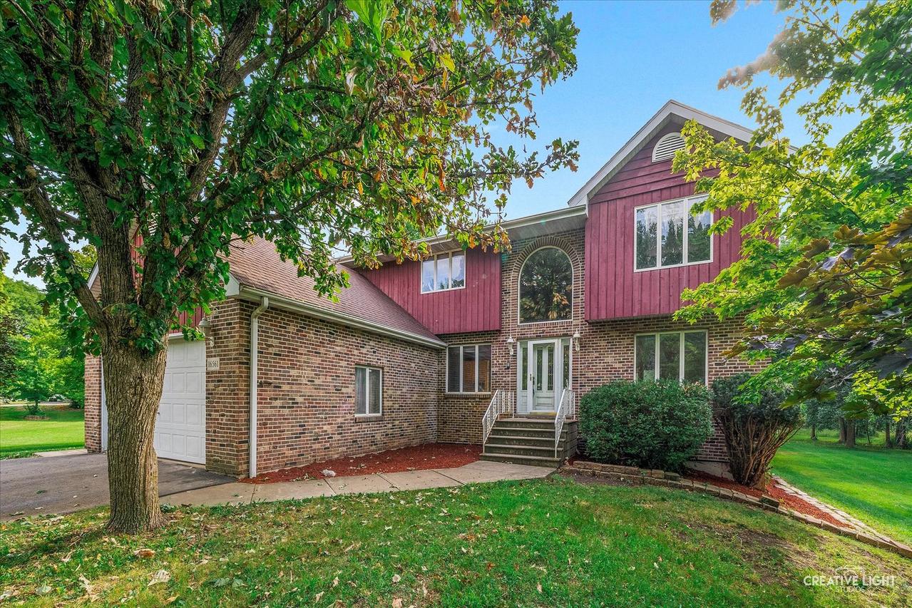16561 S Lily Cache Rd., Plainfield, IL 60586