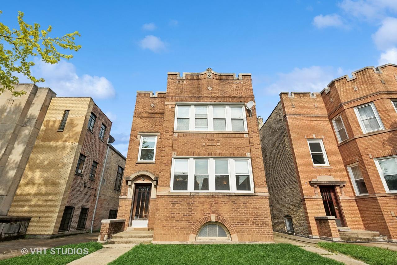 6208 N Artesian Ave., Chicago, IL 60659