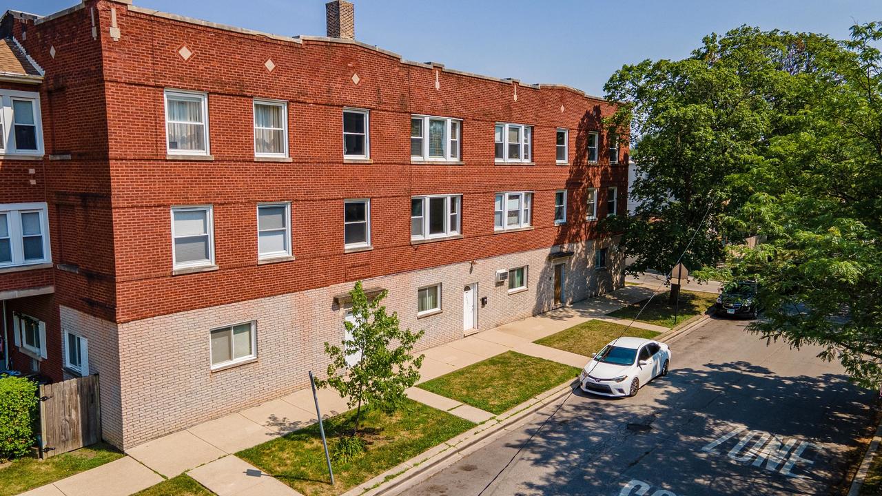 4215 N Lockwood Ave. #6, Chicago, IL 60641