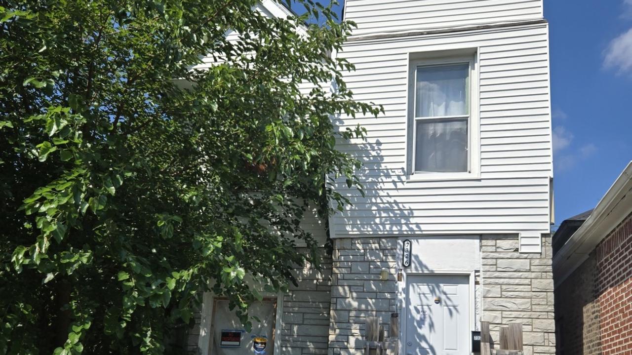 7326 S Woodlawn Ave., Chicago, IL 60619