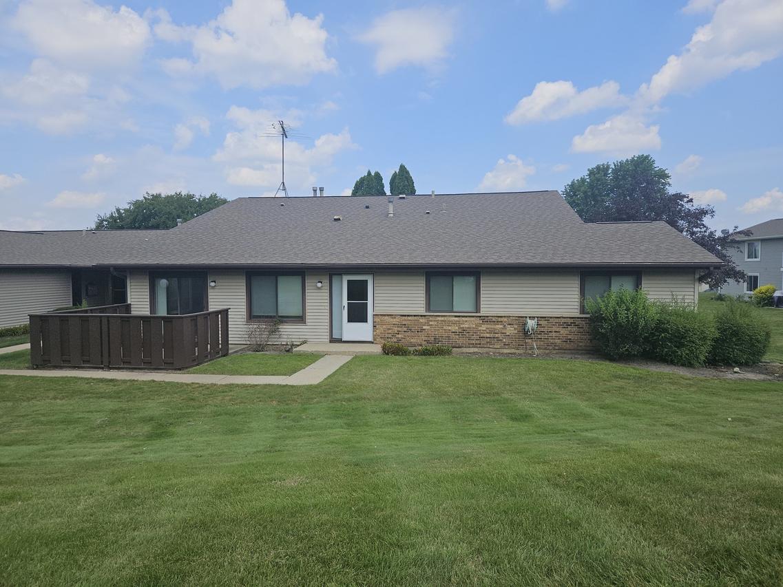 5202 Winslow Cir. #5202-B, Mchenry, IL 60050